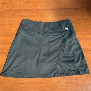 Girls black Abercrombie athletic skirt with built in shorts